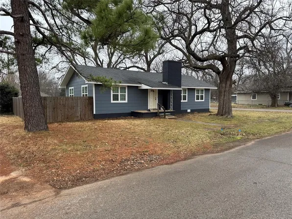 629 N Santa Fe St, Pauls Valley, OK 73075