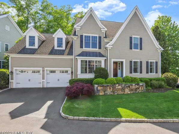 91 Cardinal Ln #91, Stamford, CT 06902