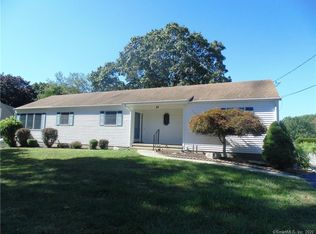 28 Lloyd Rd, Waterford, CT 06385