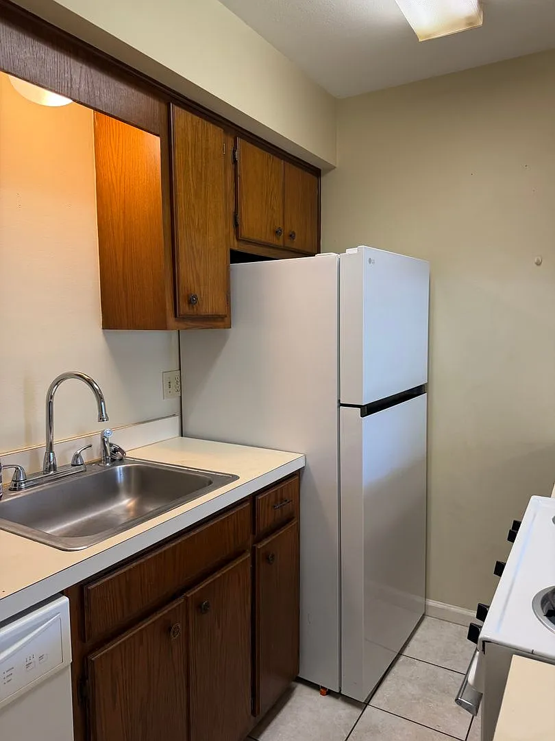 601 Bertig St — Photo 3