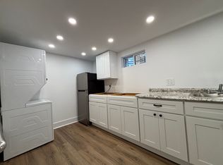 (Undisclosed Address), Saint James, NY 11780
