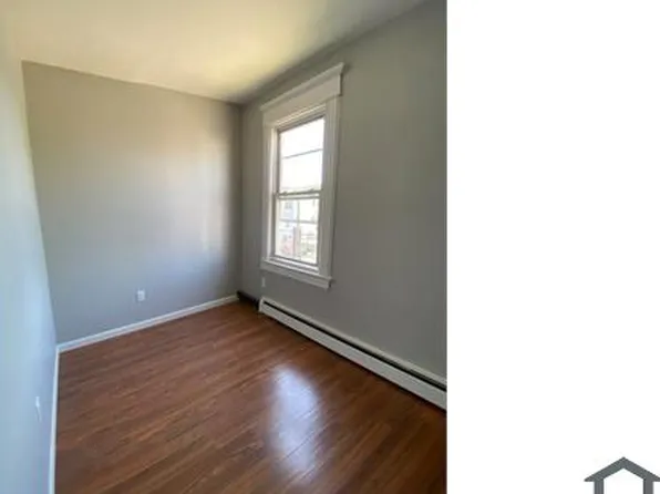 12 Riverview Pl, Yonkers, NY