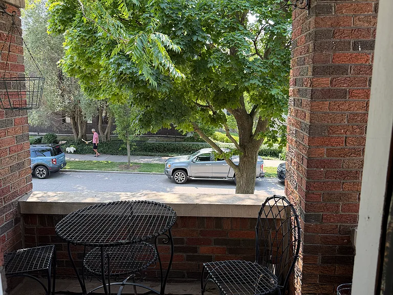1004 Lakepointe St — Photo 22