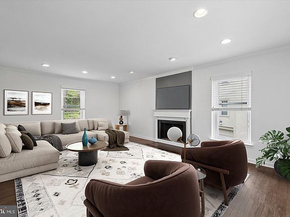 4th image of 3 Hansen Ct