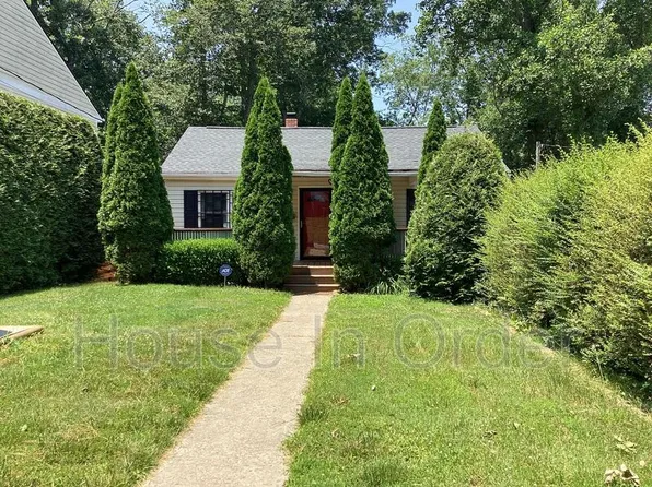 34 Erskine Ave, Asheville, NC 28801