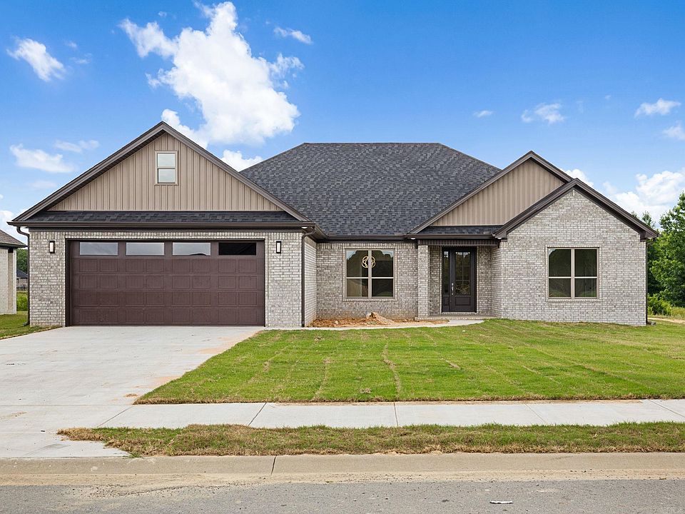 1st image of 2312 Lakewood Cir