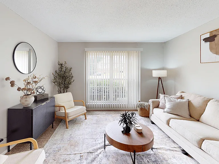 Greenmar Apartments — Photo 2