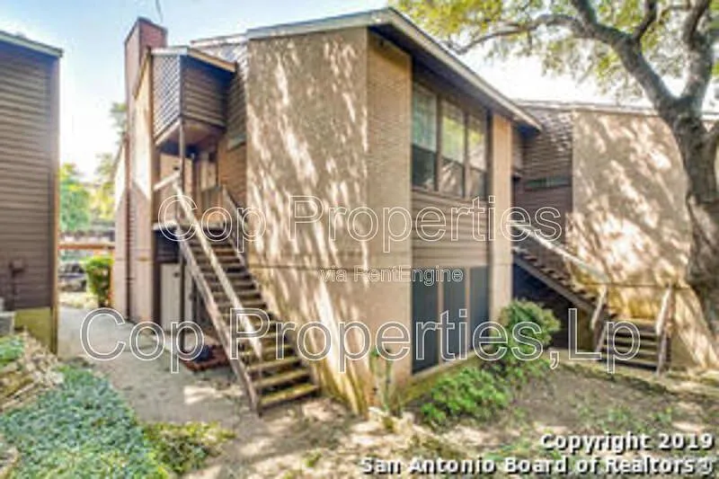 8633 Datapoint Dr #210