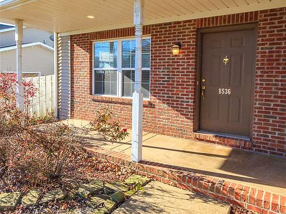 2nd image of 8536 Manchester Ct