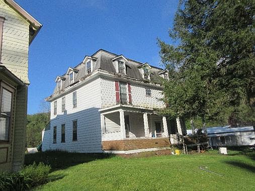 2nd image of 23 E Water St
