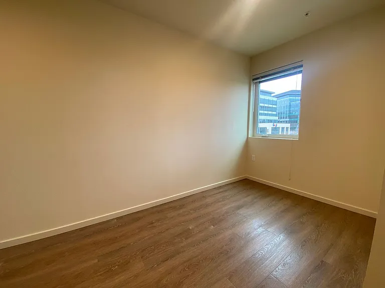Plaza Apartments — Photo 100