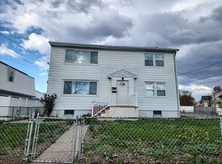 88 Bergen Tpke, Ridgefield Park, NJ 07660