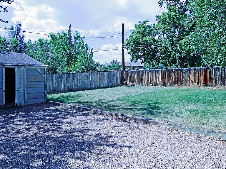 Large yard fenced