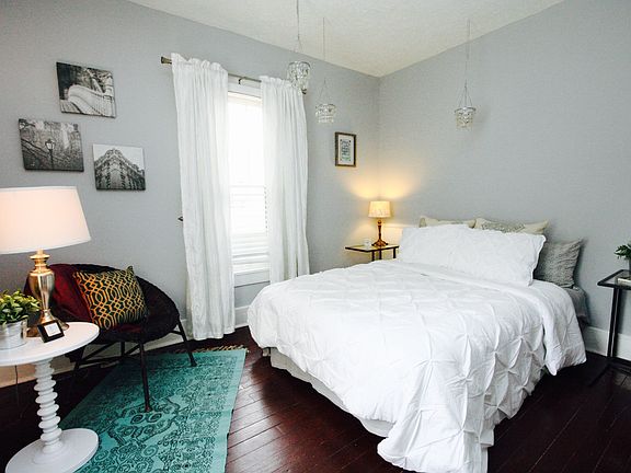 5th image of 341 Marshall St