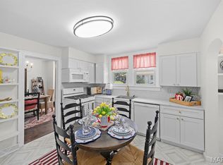 408 S 15th St, Belleville, IL 62220