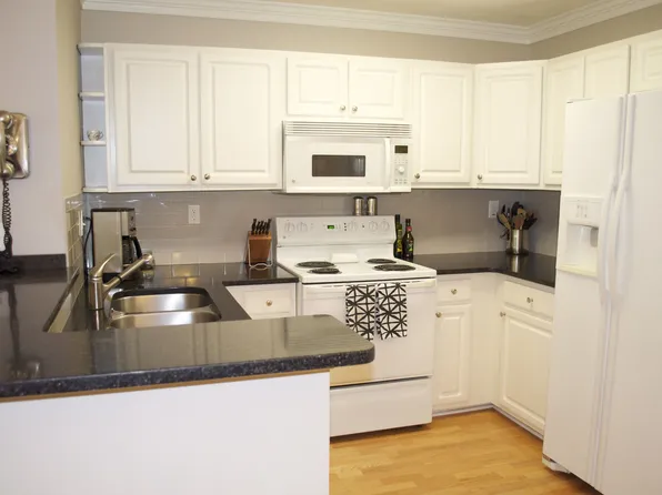 1157 Old Virginia Beach Rd APT F, Virginia Beach, VA 23451