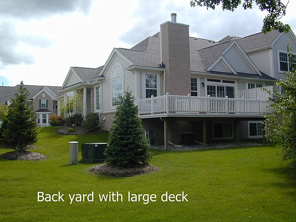 2nd image of 5642 Heathland Cir #1