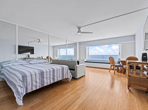 2895 Kalakaua Ave APT 1003, Honolulu, HI 96815