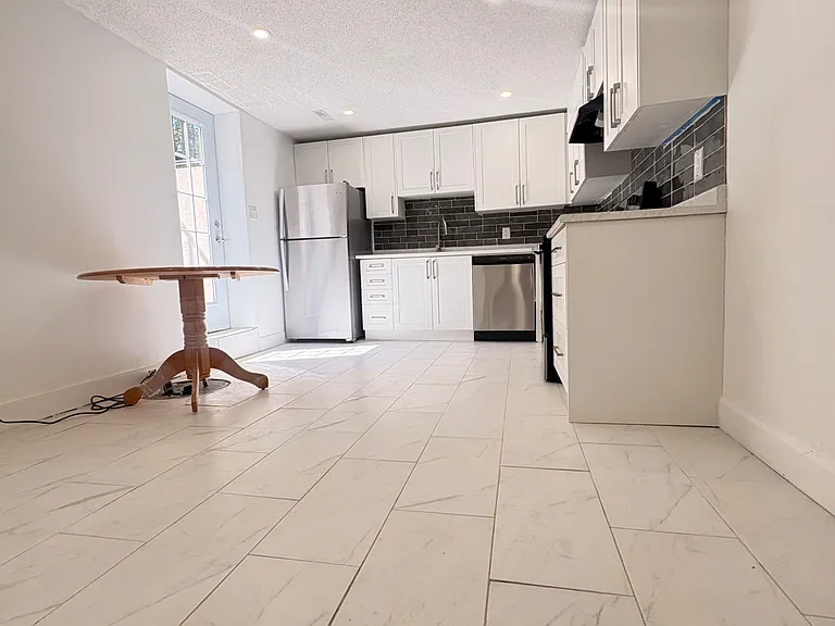 1432 Golden Meadow Trl #BASEMENT — Photo 3