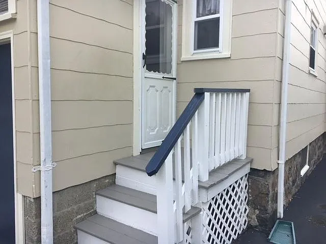 80 Magoun Ave #1 — Photo 3
