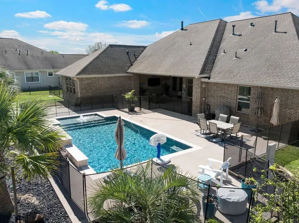 18819 Serene Water Dr, Montgomery, TX 77356