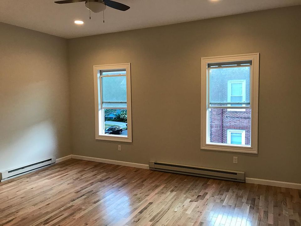 2nd floor living room