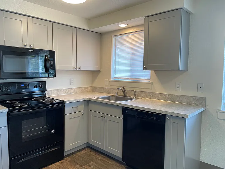 DW1712 - Woodland Heights — Photo 11