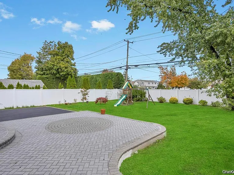 59 Andover Ln — Photo 30