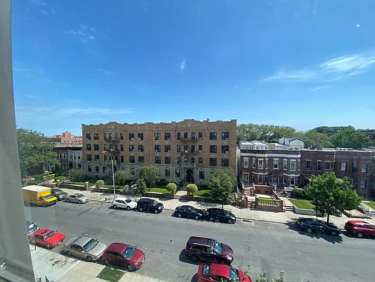 Rented by Mdays Realty | media 25