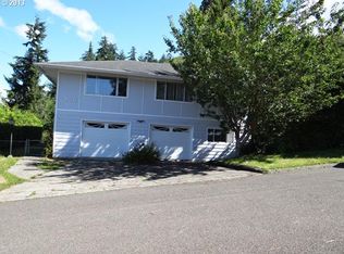 930 View Ave, Reedsport, OR 97467