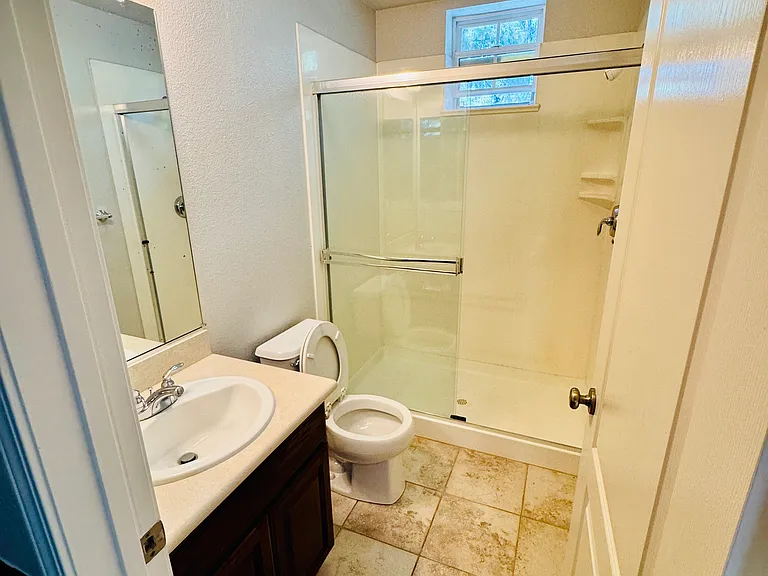 Full bath on second floor