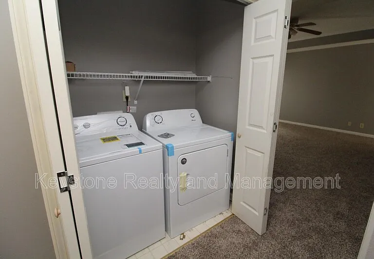 3289 N Senseney Cir — Photo 6
