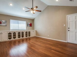 205 Rustic Ridge Dr, Garland, TX 75040