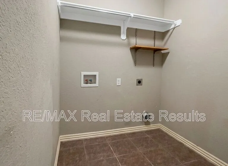 2904 SW Wentworth Ave — Photo 6