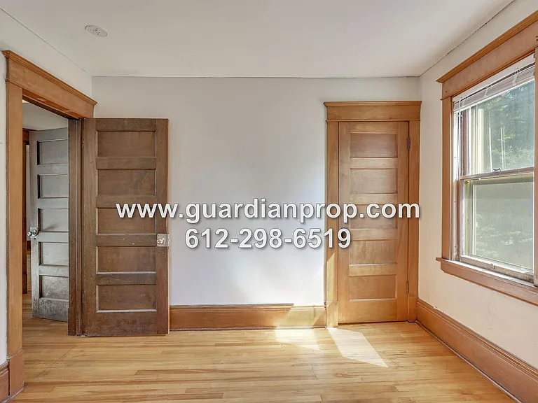 1612 Minnehaha Ave W — Photo 12
