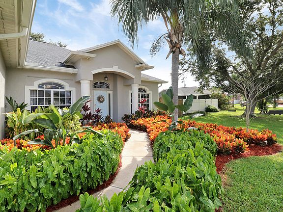 5th image of 5292 NW North Lovett Circle