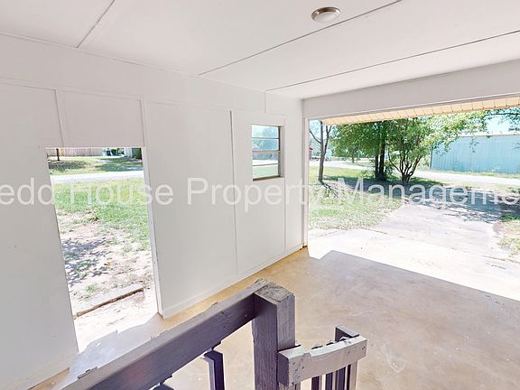 4th image of 502 Fitzsimmons St