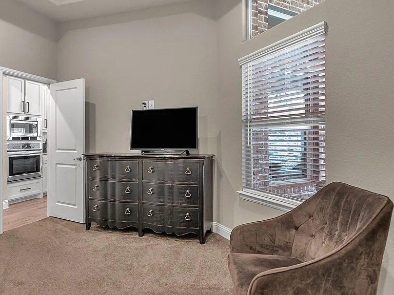 913 Boardwalk Way — Photo 14