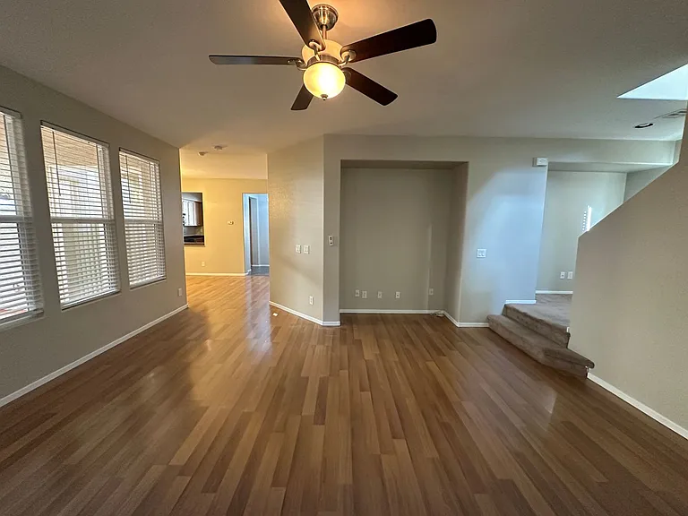 10573 Danielson Ave — Photo 8