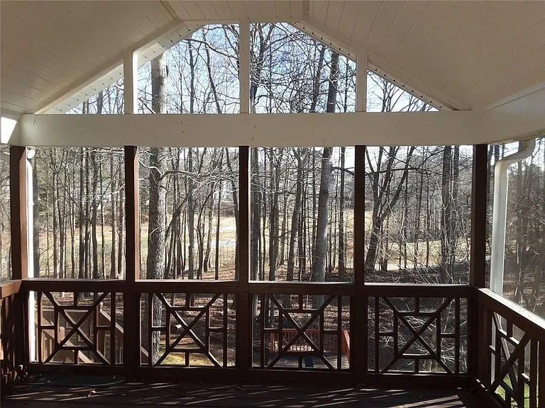 3885 Waterford Dr — Photo 34