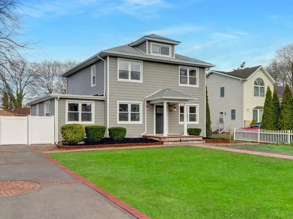 1050 Ocean Avenue, Bohemia, NY 11716