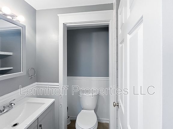 4th image of 25 Portland St #14