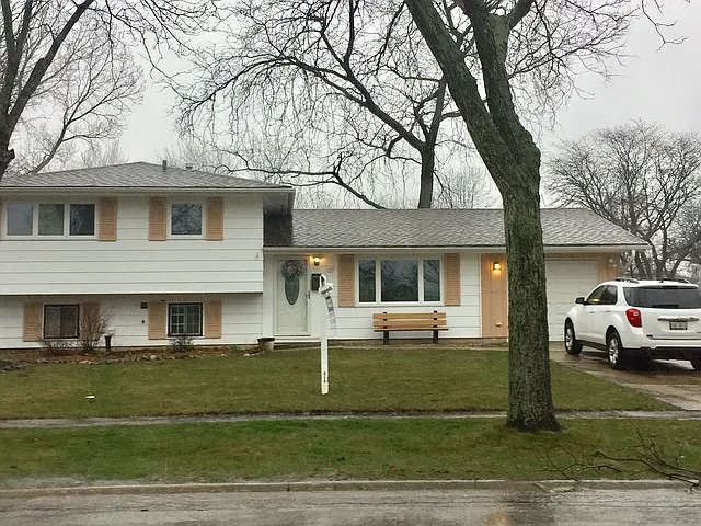 301 Williams Dr photo 1