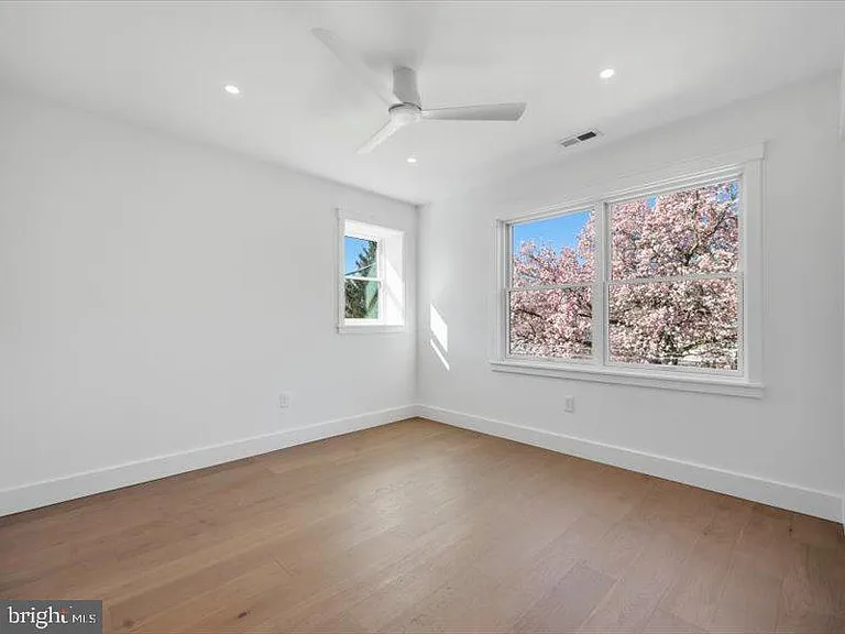 318 Dudley Ave — Photo 29