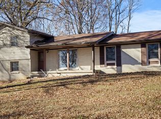 2050 Outlaw Rd, Woodlawn, TN 37191