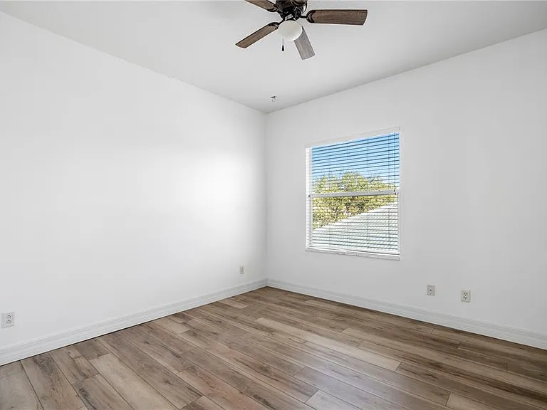 10888 Cory Lake Dr — Photo 34
