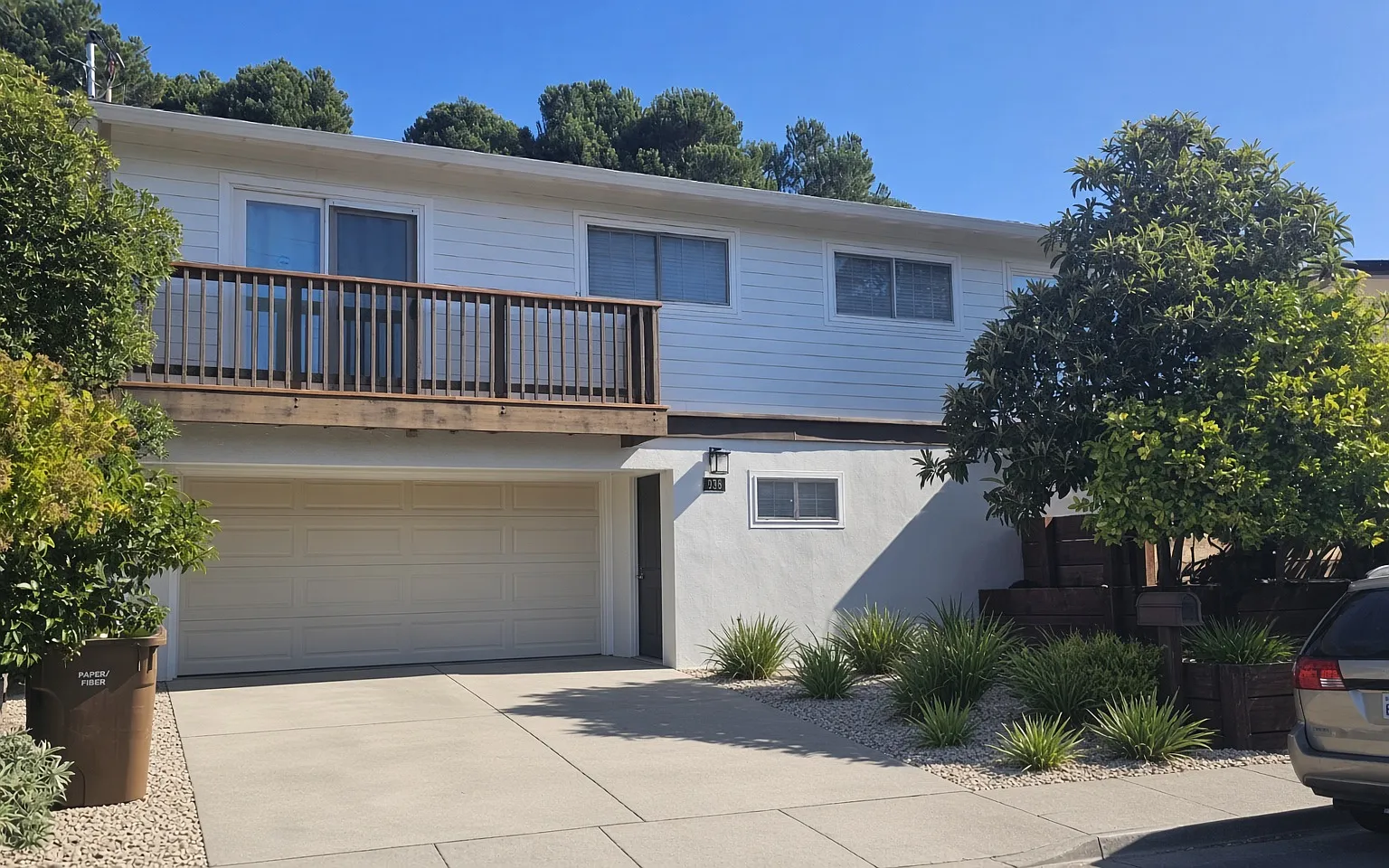 878 Patricia Way — Photo 1