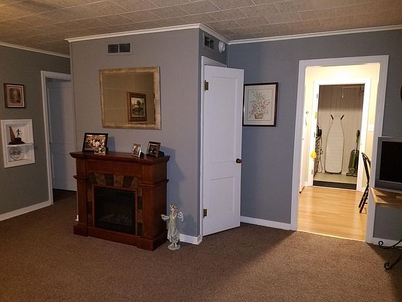 2nd image of 323 S Jackson Ave