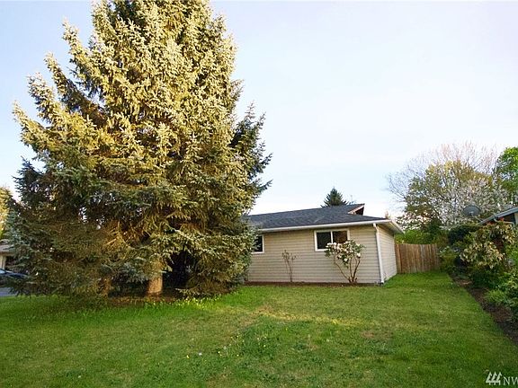 3rd image of 4408 129th Pl NE