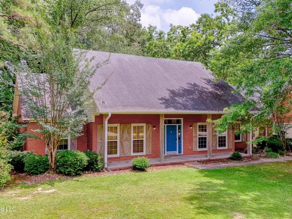 6003 Queens Point, Vicksburg, MS 39180